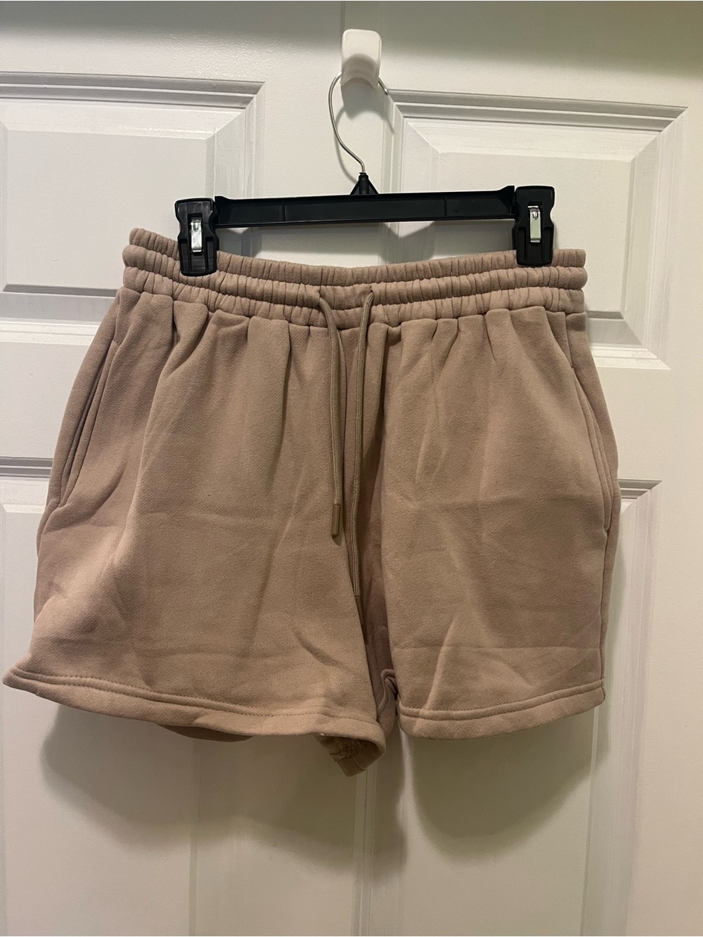 Women's Athletic Fleece Shorts in Light Taupe